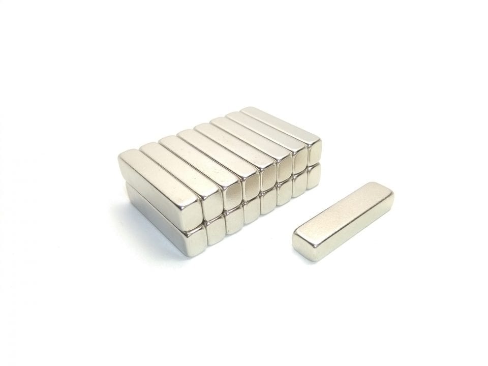 Neodymium Magnet Block N35 1" x 1/4" 3/16"(A) - Radial Magnets - We Know Magnets